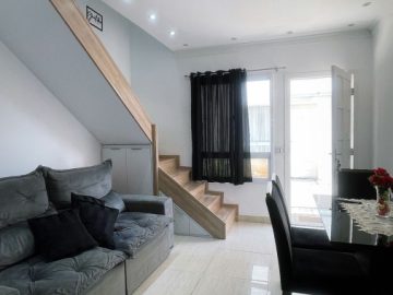 Casa com planejados em Cotia SP